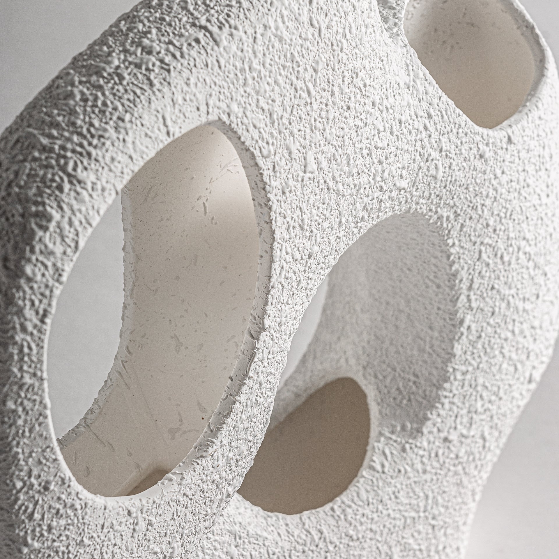 GISSEL DECORATIVE FIGURE